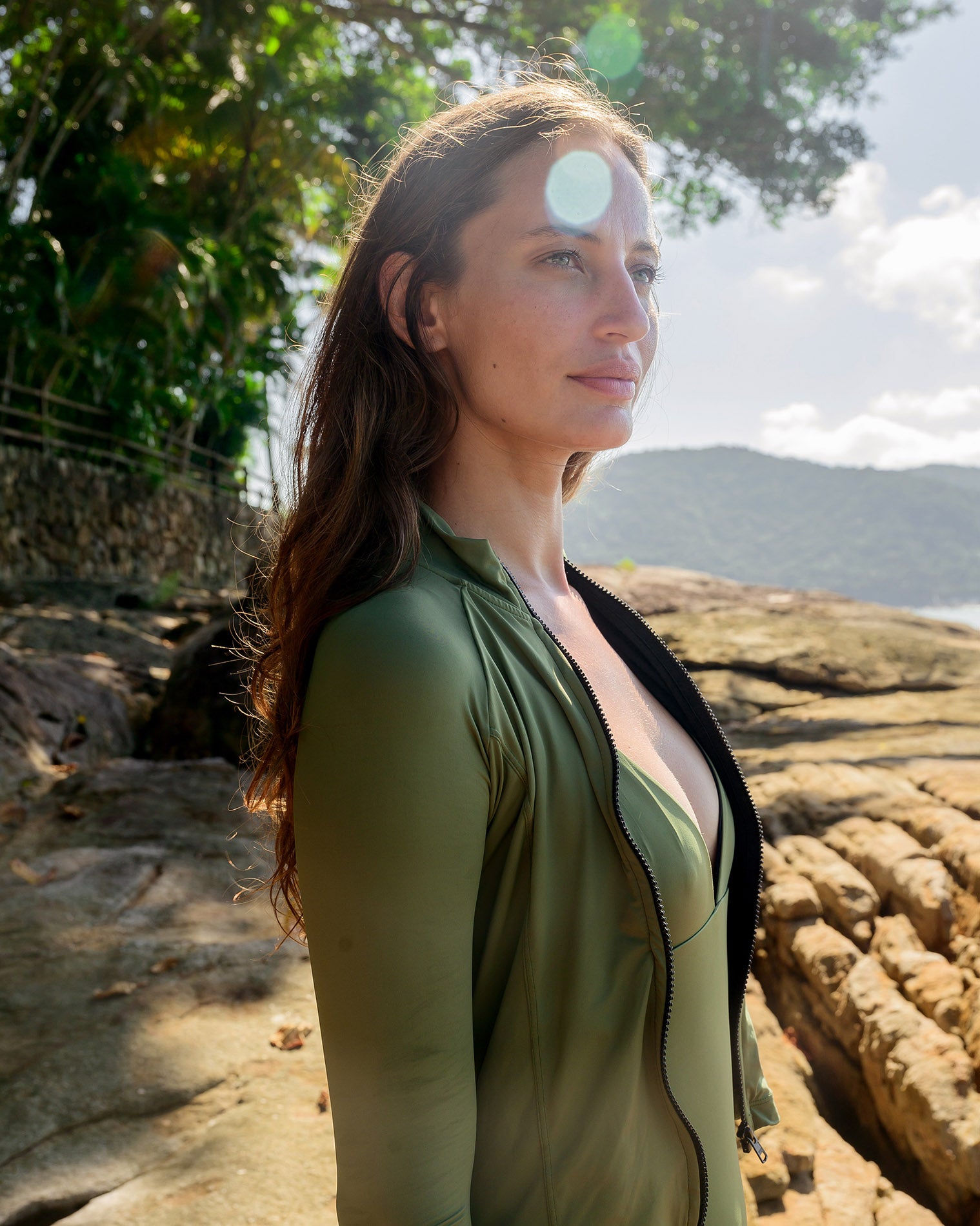 Camiseta manga longa com zíper tipo jaqueta com proteção UV