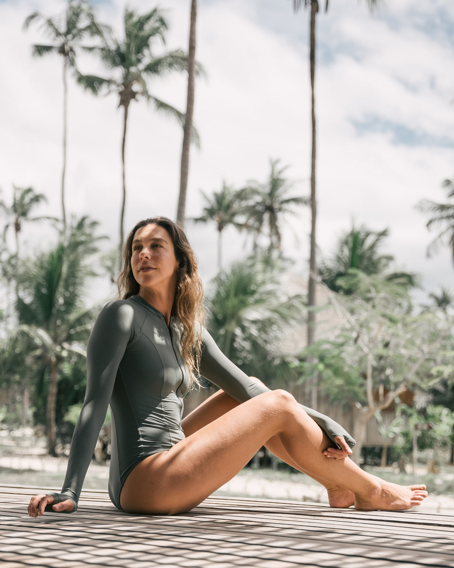 Body Gaya Oliva para esportes aquáticos, beach wear, kite surf, natacao, SUP, paddleboard, stand up paddle, wakeboard, wind surf, roupa feminina de praia, roupa de praia, maio, wet suit, lycra para surfe, protecao UV