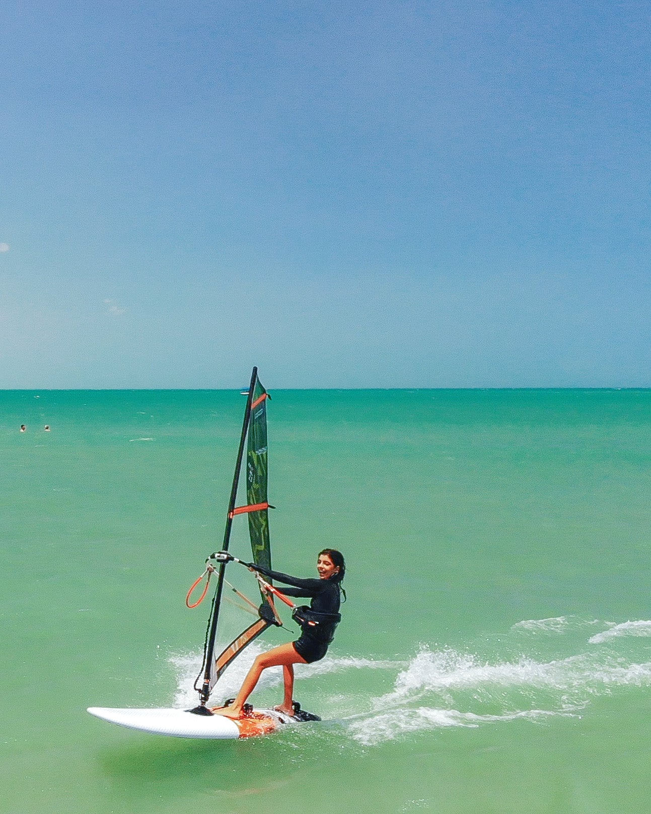 Body Gaya Preto Liso para esportes aquáticos, beach wear, kite surf, natacao, SUP, paddleboard, stand up paddle, wakeboard, wind surf, remo, canoa havaiana, vaa, roupa feminina de praia, roupa de praia, maio, wet suit, lycra para surfe, protecao UV